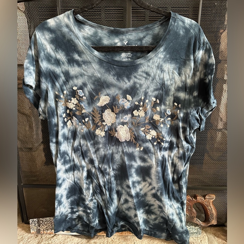 American Eagle Outfitters Blue Tie-Dye Floral Top